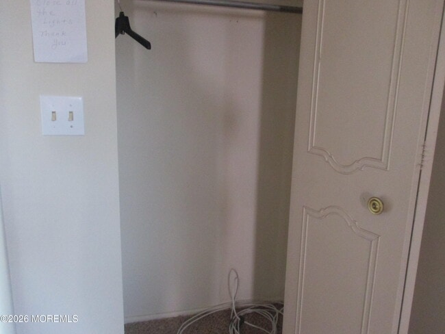 Building Photo - 829A Balmoral Ct