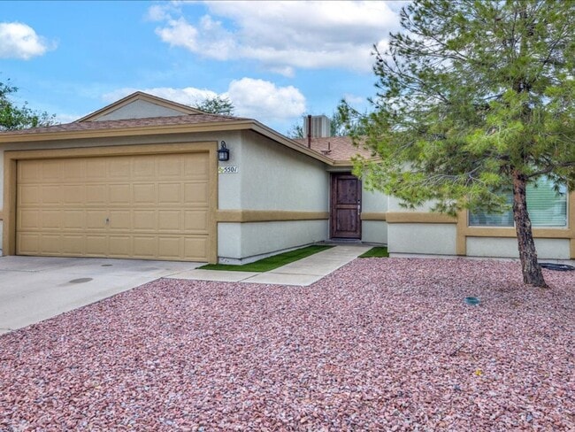 Building Photo - 3 Bedroom 2 Bathroom: Partially Furnished home!! **UNFURNISHED-RENTAL PRICE IS $3,000.00**