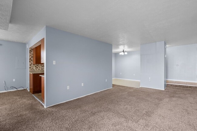 Building Photo - 7812 Hanover Pkwy