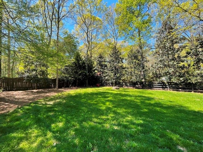 Building Photo - 510 Stonebrook Farms Dr