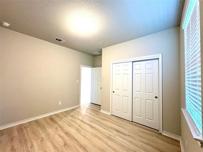 Building Photo - 5989 Malta Cir