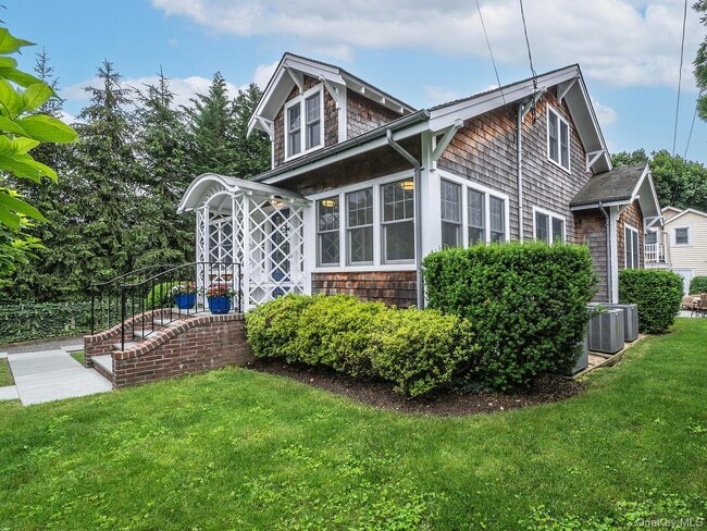 Building Photo - 29 Birch St