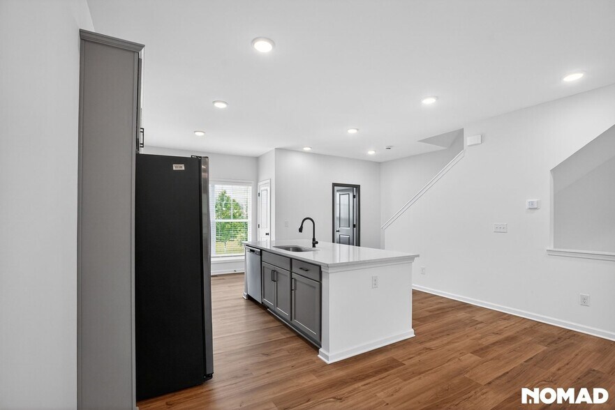 Building Photo - 22 Nickel Dr