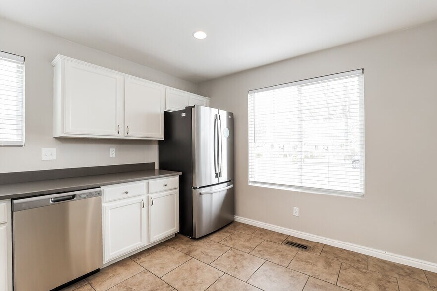 Building Photo - 4053 W 5075 S