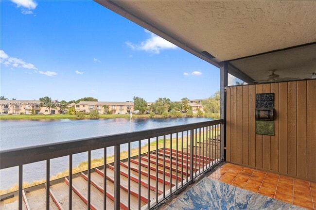 Building Photo - Northwest 169th Street, Hialeah, FL 33015 - 3 BR 2.5 BA townhouse