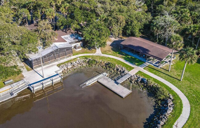 Building Photo - 900 Cinnamon Beach Ln