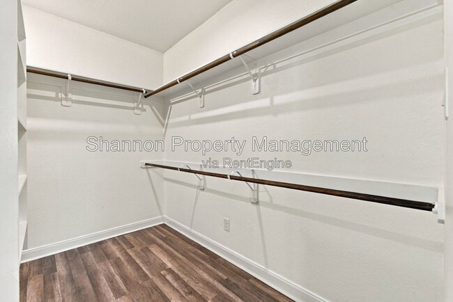 Building Photo - 24250 Prairie Glen Ln
