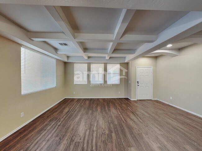 Building Photo - 14954 W Charter Oak Rd