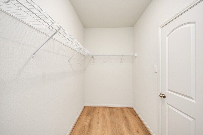 Building Photo - 9526 Opal Gates Dr