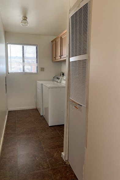 Building Photo - 680 Ocotillo Cir