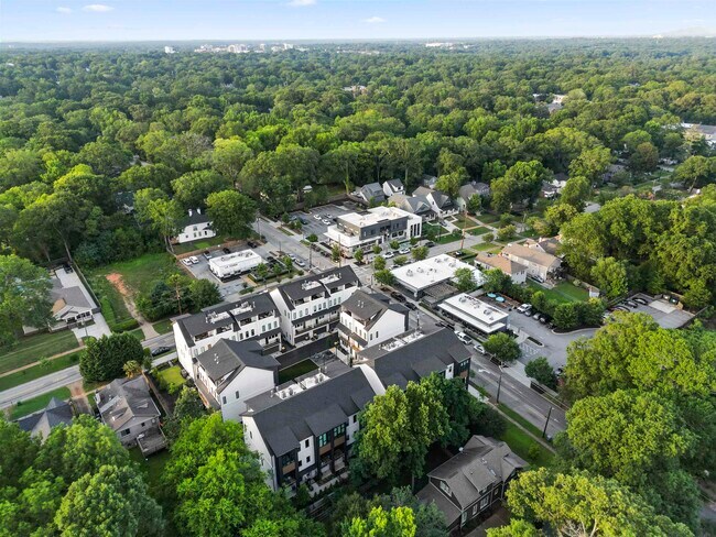 Building Photo - 2347 Hosea L Williams Dr NE