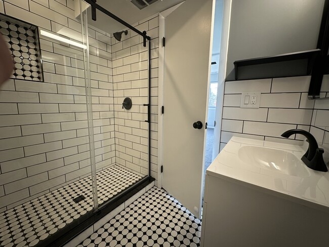 Building Photo - 316 White Horse Pike