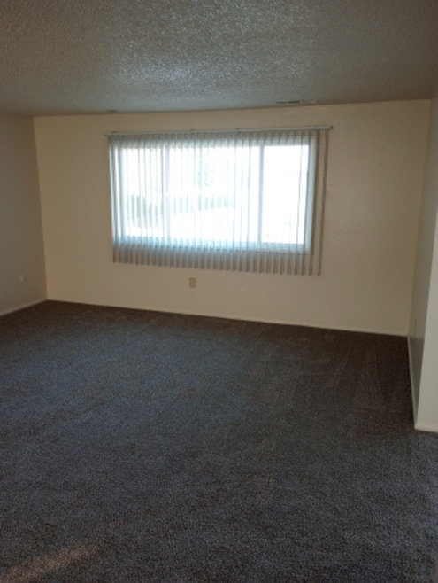 Building Photo - 619 N Tweedt St