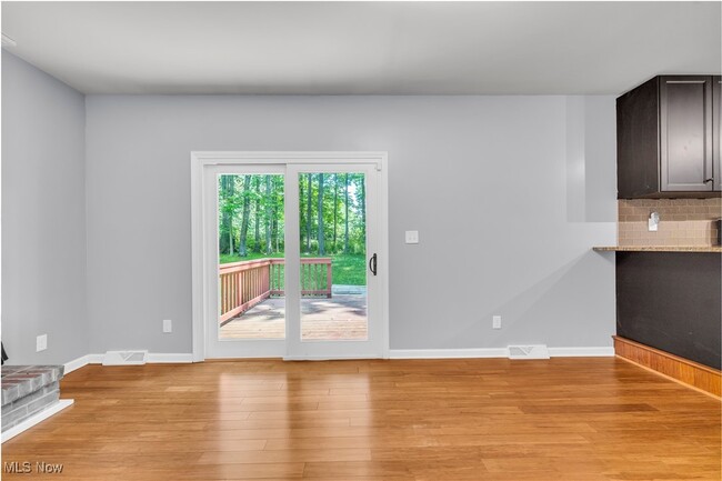 Building Photo - 33555 Wagon Wheel Dr