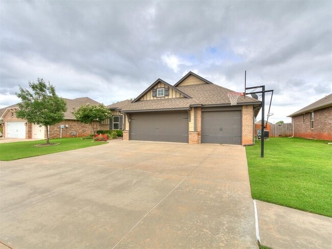 Building Photo - 4932 Wister Ln