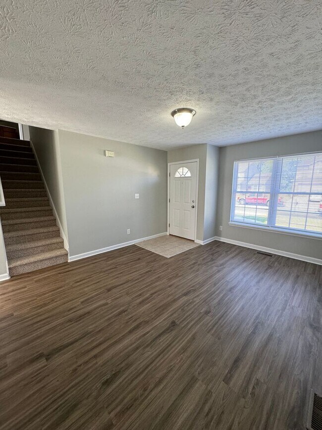 Building Photo - 3883-3887 Ledyard