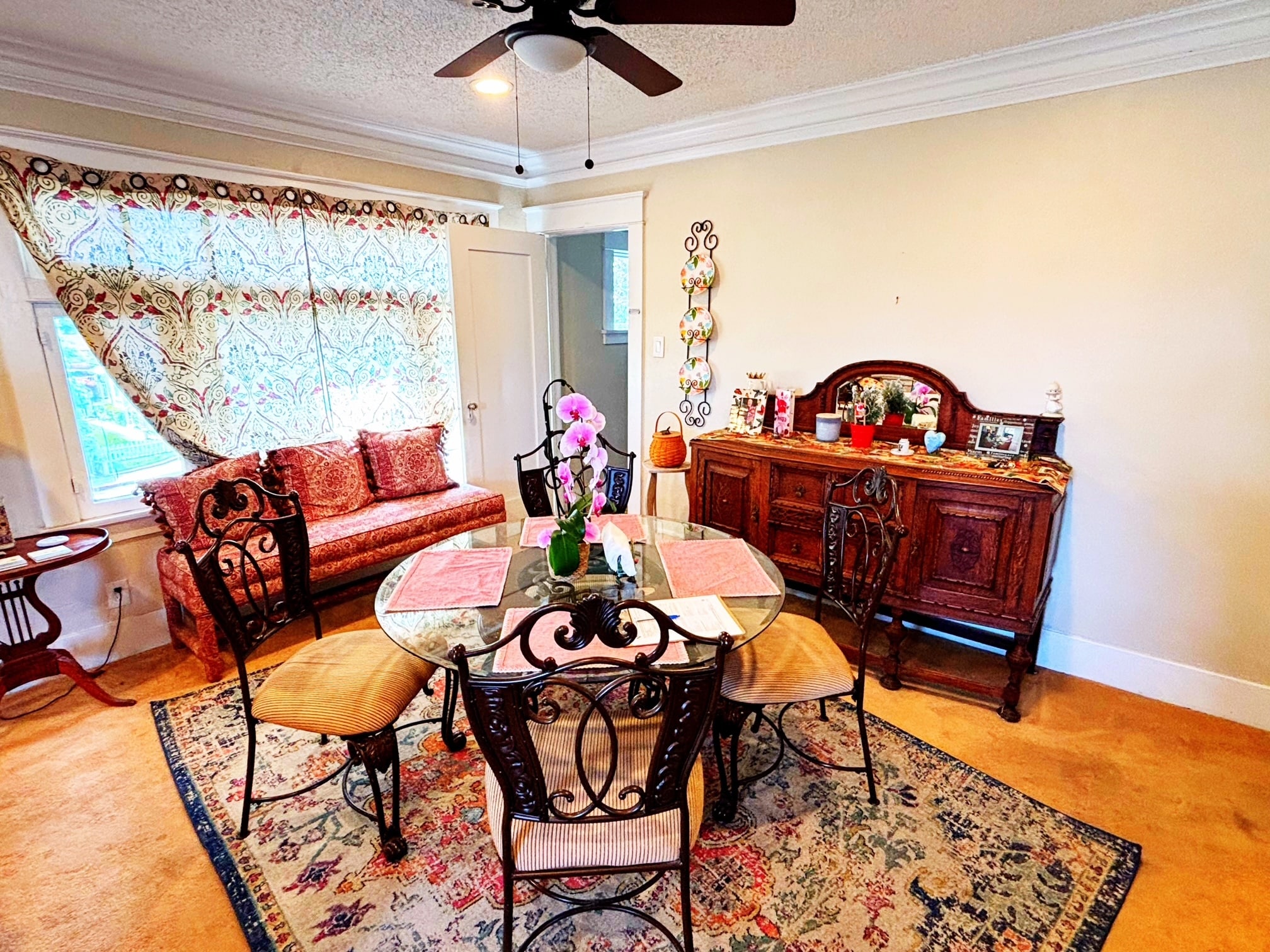 Dining Area - 6546 Painter Ave