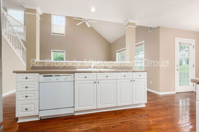 Building Photo - 484 Serenity Dr