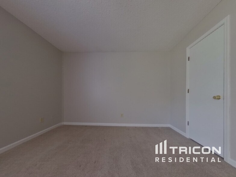 Building Photo - 4974 Holborn Ct