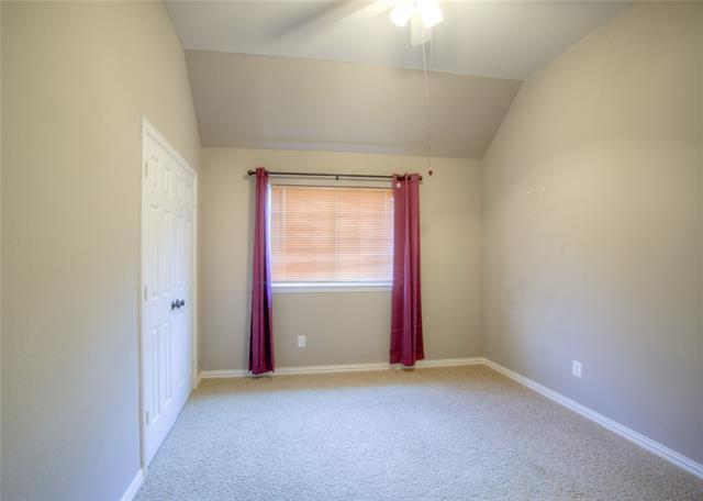 Building Photo - 1221 Greenway Dr