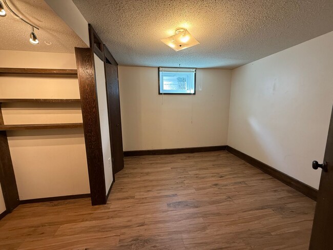 Building Photo - Charming 3 Bed, 1 Bath Home in Quiet Bette...