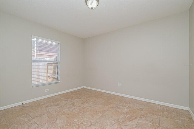 Building Photo - 2627 E Chelsea St