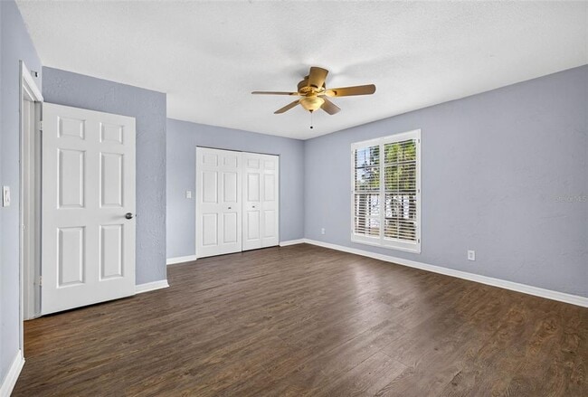 Building Photo - 606 S Glen Ave