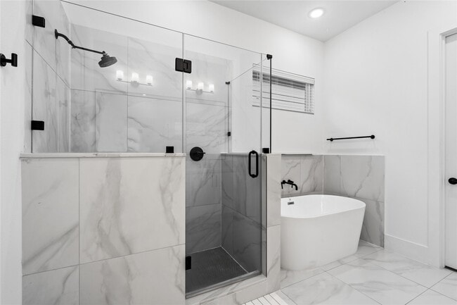 Building Photo - 9011 Wellspring Dr