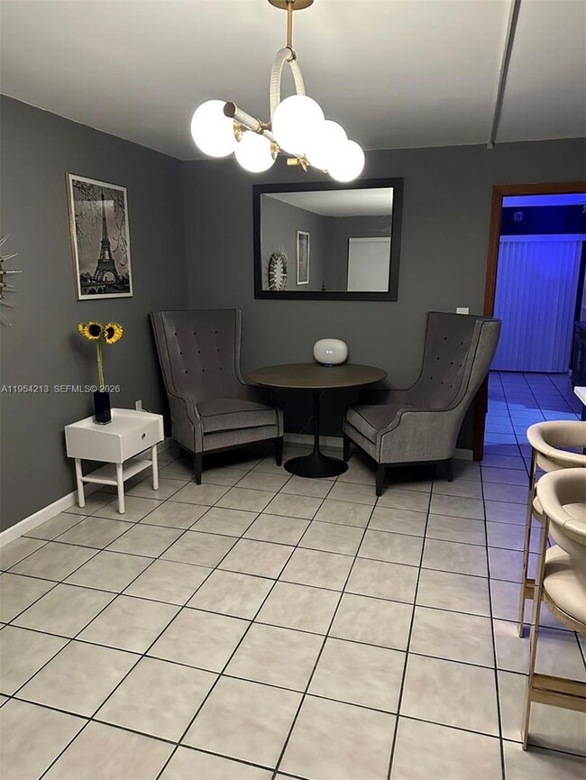 Building Photo - 1620 West Ave