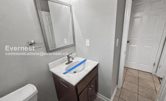 Building Photo - 122 Brawley Dr