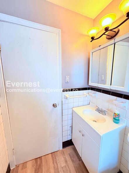 Building Photo - 17504 Toepfer Dr