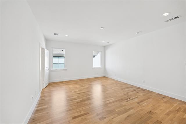 Building Photo - 5638 Winton St
