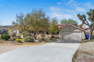 Building Photo - 58328 Bonanza Dr