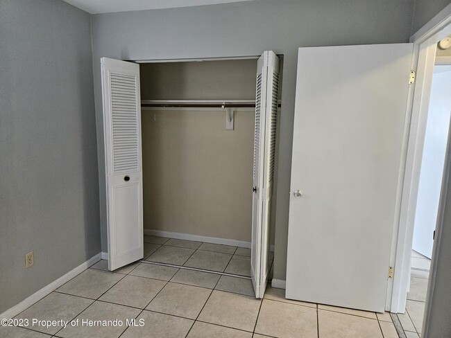 Building Photo - 4623 Cynthia Ln