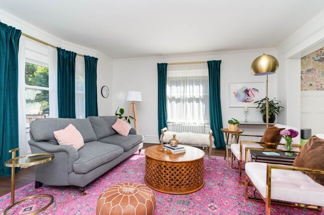 Building Photo - 5Bd/3.5Ba Seattle House