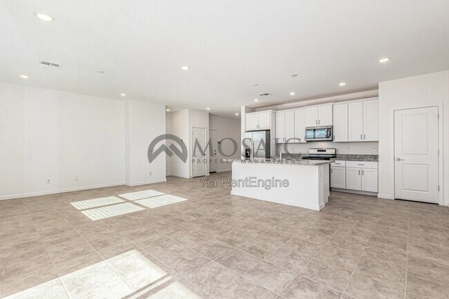 Building Photo - 8821 W Agora Ln