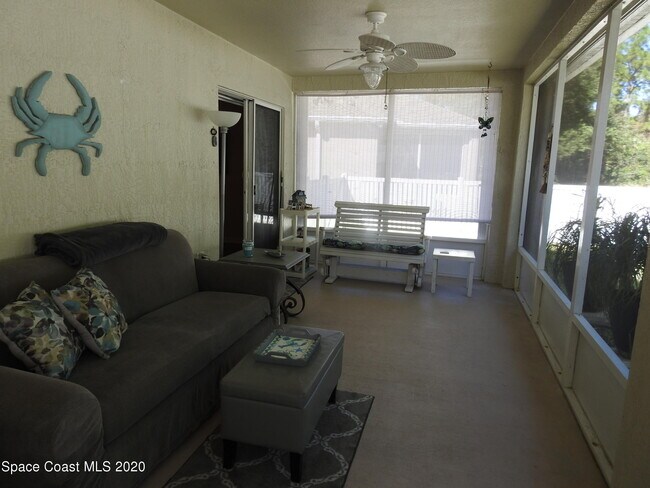Building Photo - 1664 La Maderia Dr