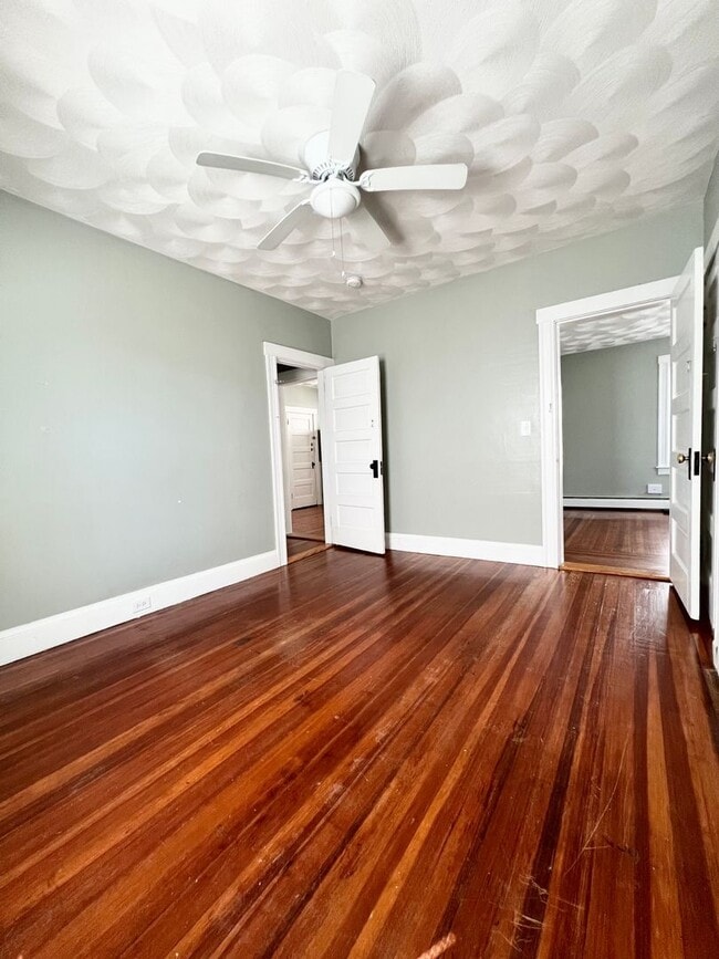 Building Photo - 89 Rochambeau Ave