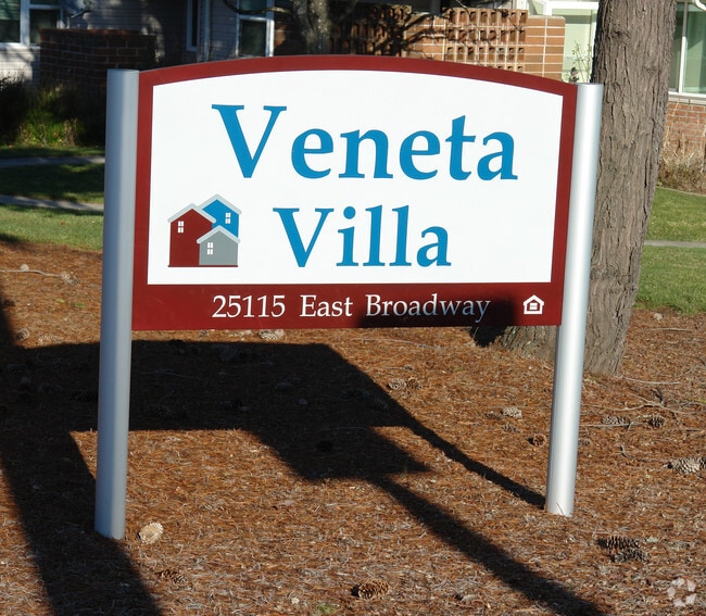 Building Photo - Veneta Villa