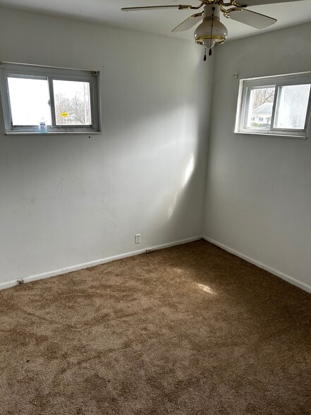 Building Photo - 4021 Forest Hill Ave