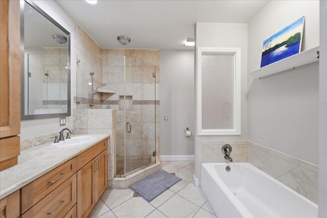 Building Photo - 11 Hayward Ave