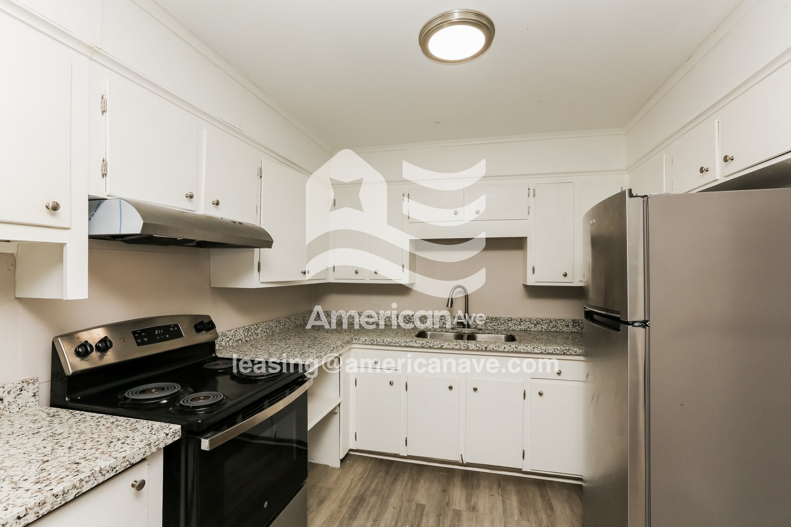 Building Photo - 330 Pine Ridge Rd