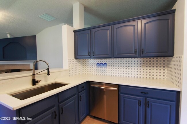 Building Photo - 509 Candyroot Ct