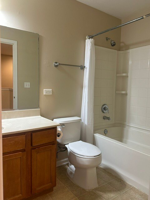 Building Photo - 3376 Bradbury Cir