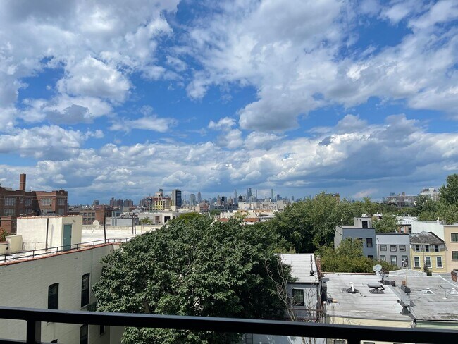 Building Photo - Beautiful 1 Bedroom in Prime Brooklyn with...