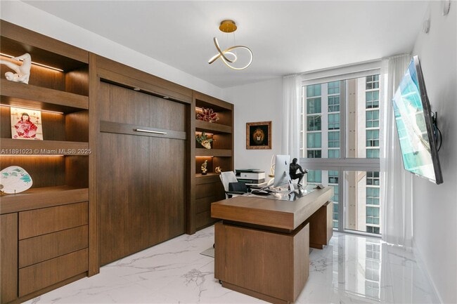 Building Photo - 300 Sunny Isles Blvd