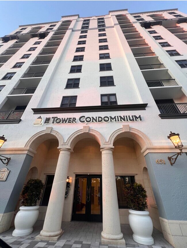 Building Photo - 651 Okeechobee Blvd