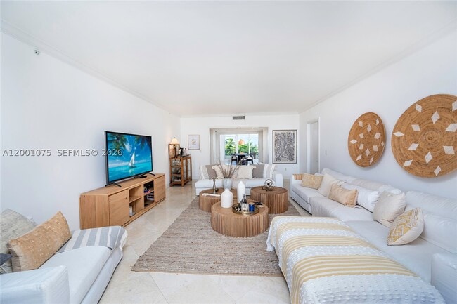 Building Photo - 789 Crandon Blvd