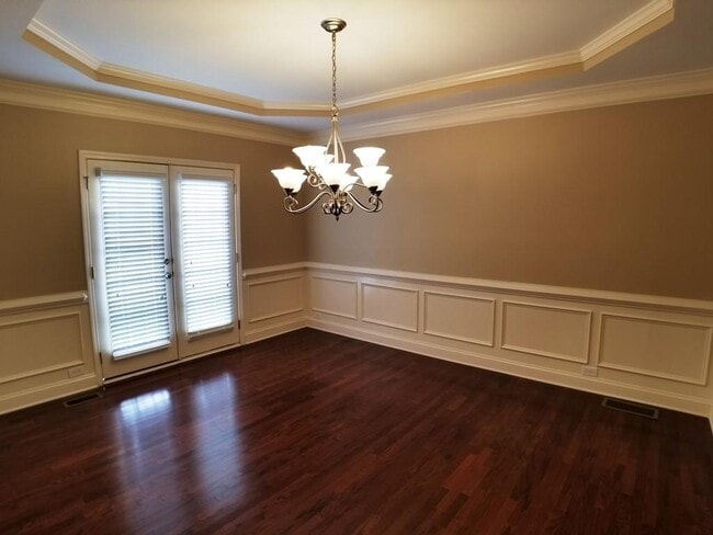 Building Photo - 3872 Fairhill Point