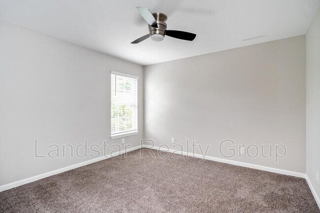 Building Photo - 9115 Fern Creek Rd